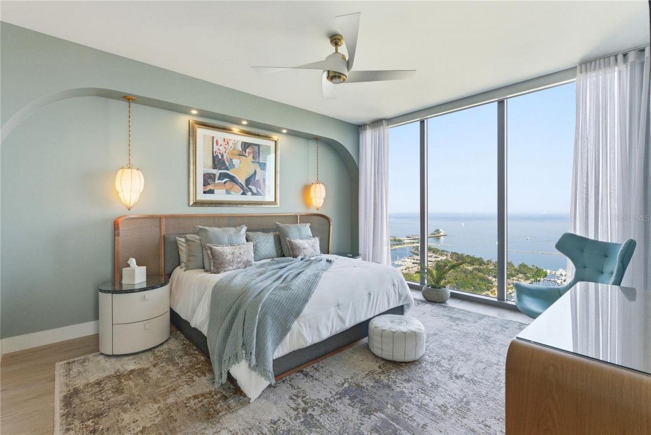 301 1st Street S, Unit 3101, Saint Petersburg, FL 33701 Photo