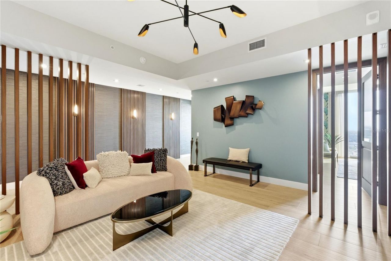 301 1st Street S, Unit 3101, Saint Petersburg, FL 33701 Photo