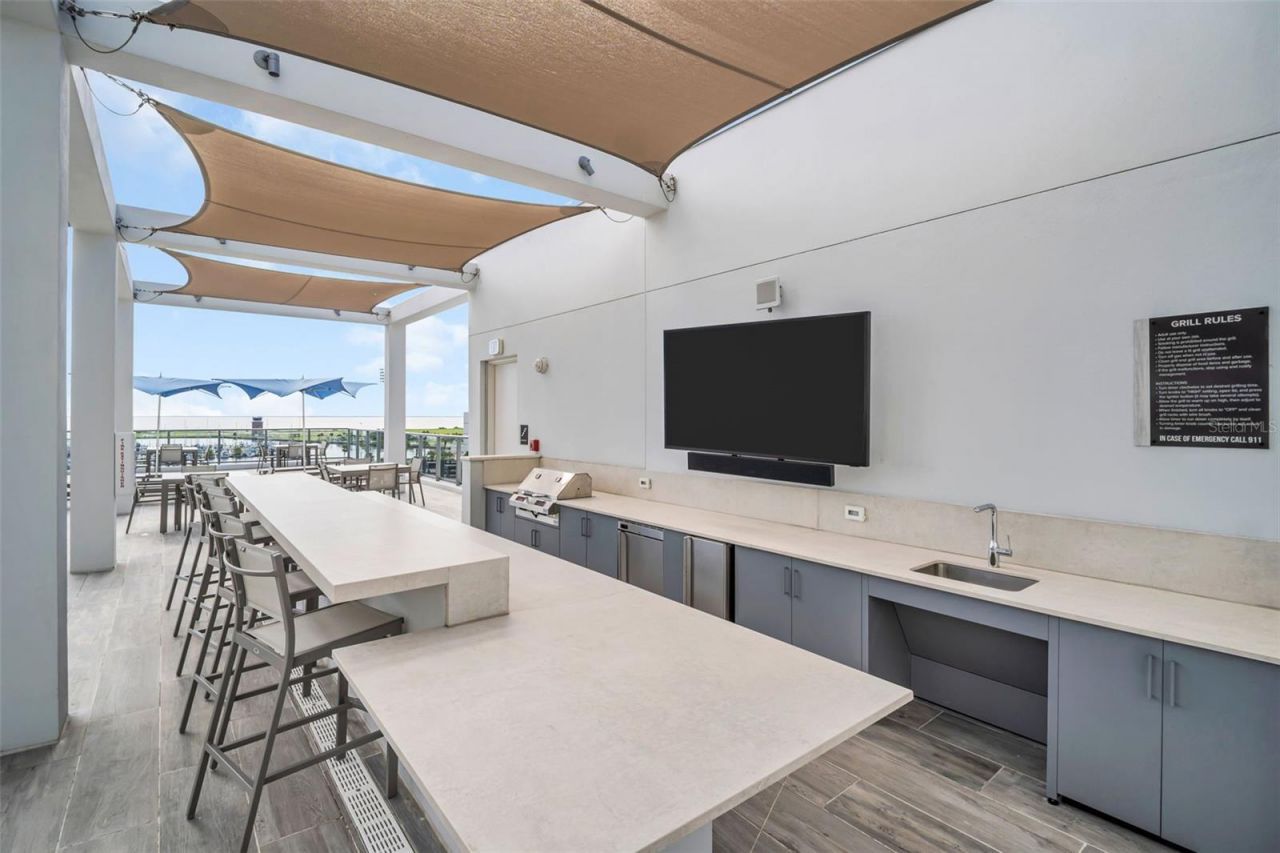 301 1st Street S, Unit 3101, Saint Petersburg, FL 33701 Photo