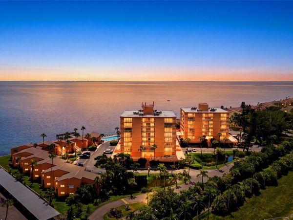 7432 SUNSHINE SKYWAY LANE S, Unit 506, ST PETERSBURG, FL 33711