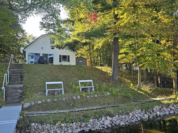 N7998 COUNTY ROAD J, Iola, WI 54945