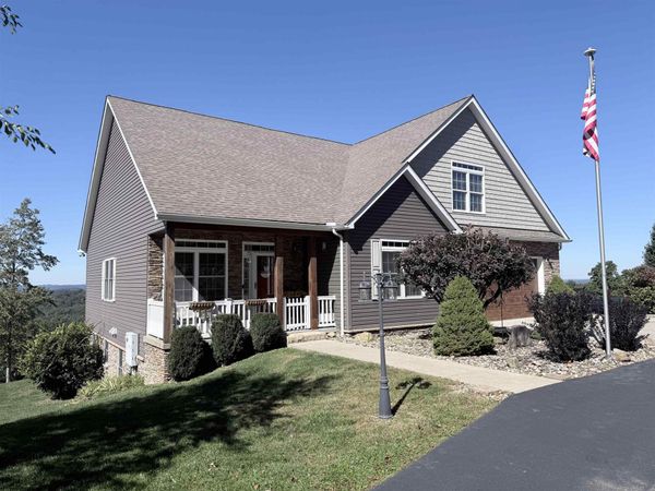 10 Pointe Drive, Morgantown, WV 26508