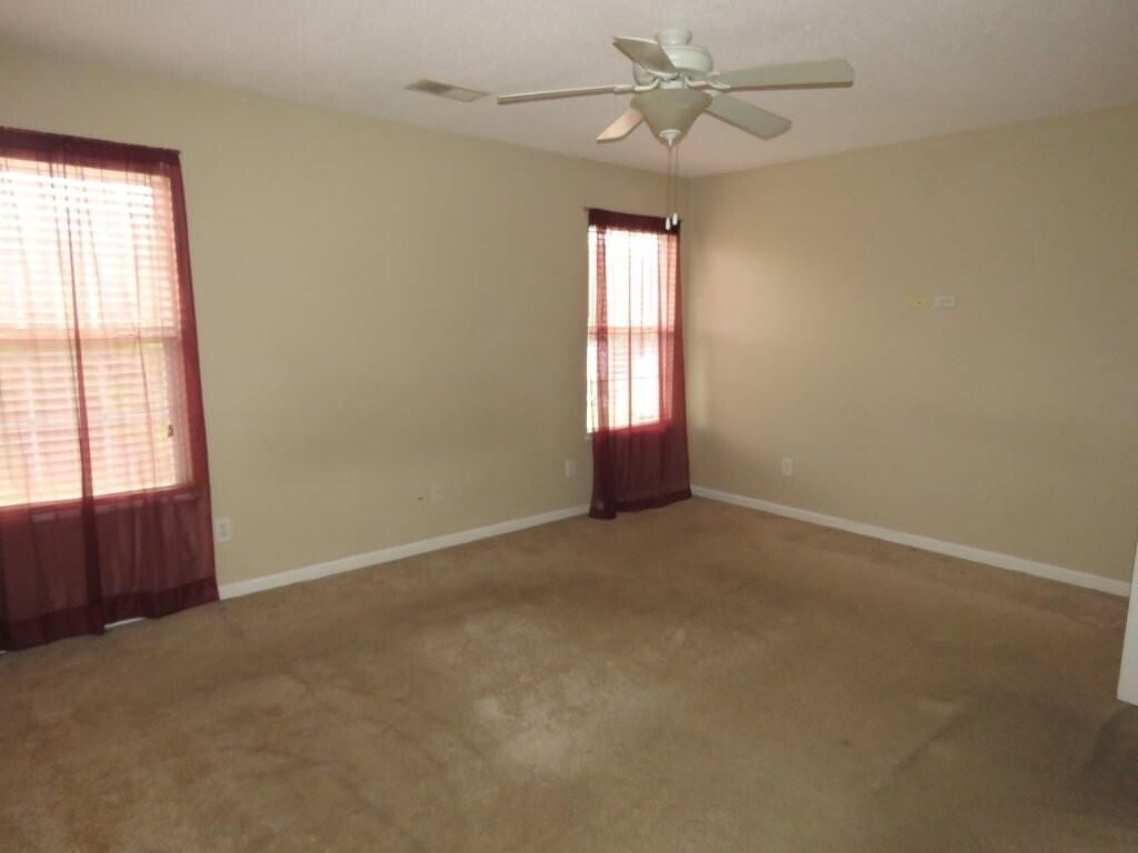 136 Shawnmoor Lane Photo 10