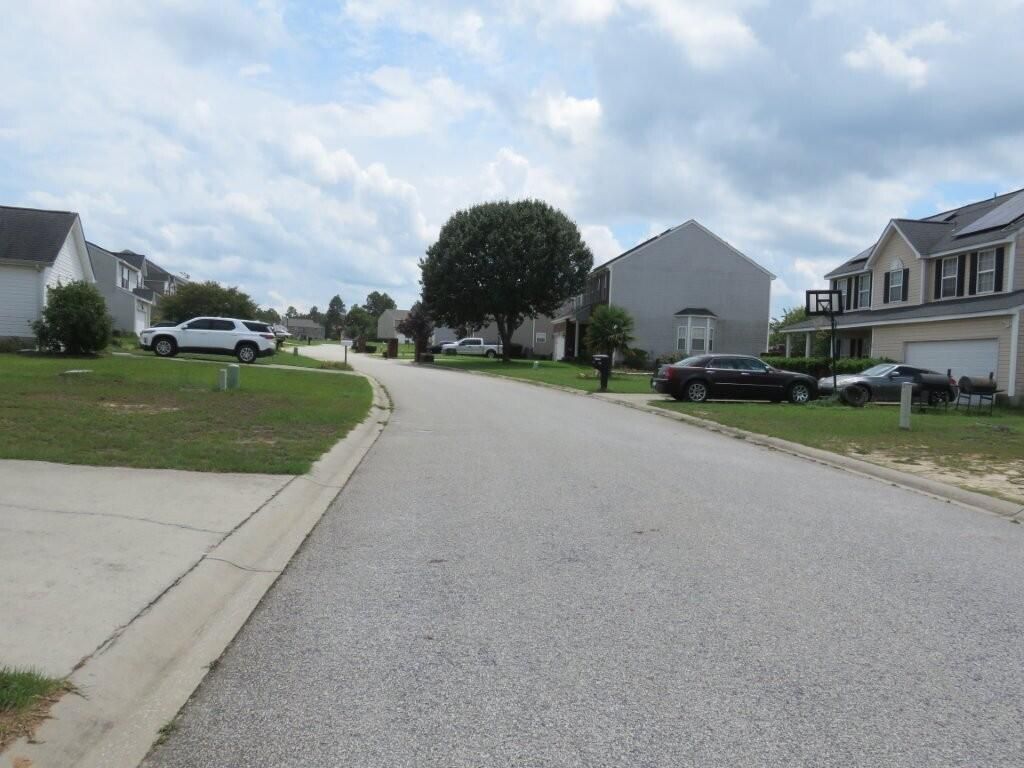 136 Shawnmoor Lane Photo 2