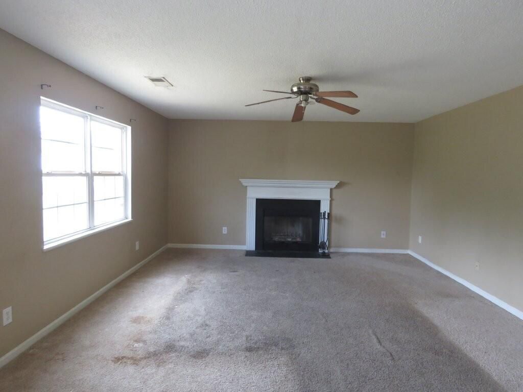 136 Shawnmoor Lane Photo 6