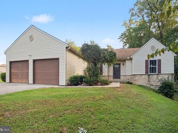 303 S VINTAGE ROAD, PARADISE, PA 17562