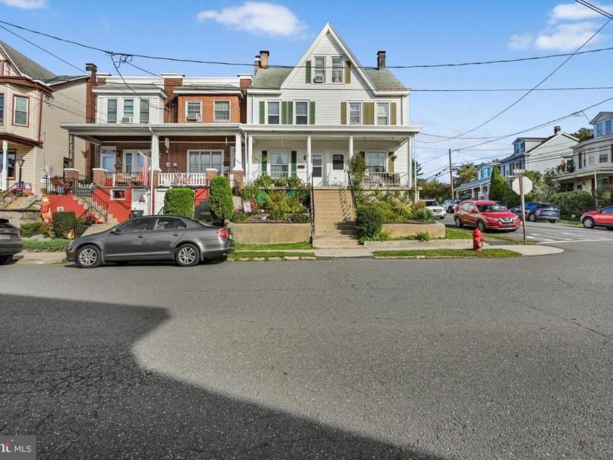1802 E Elk Avenue, Pottsville, PA 17901 Main Photo