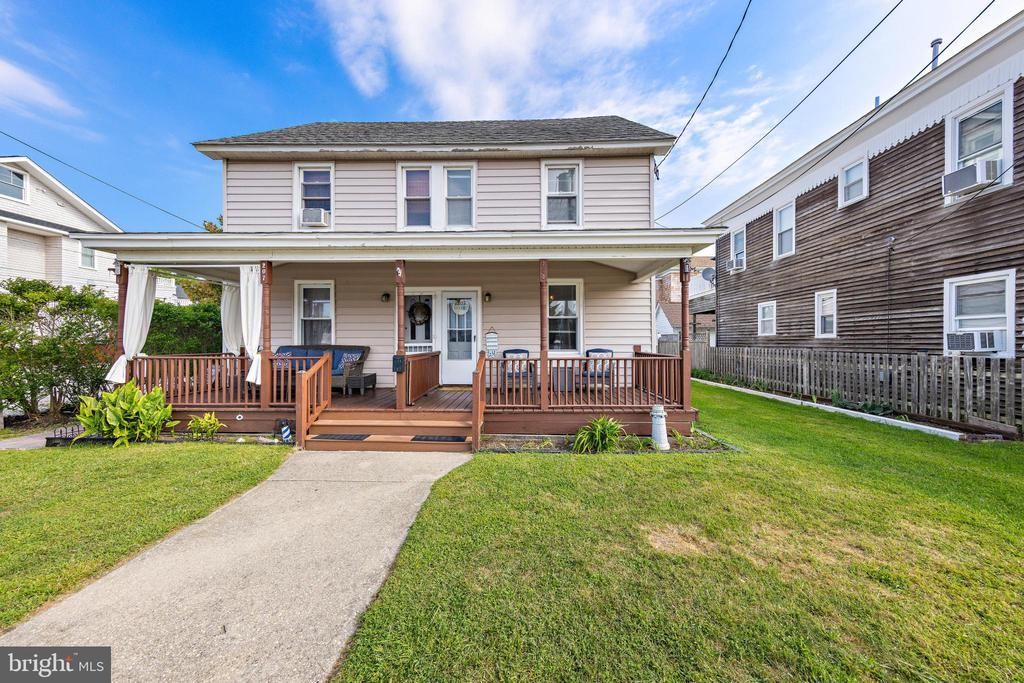 205-207 E Amber Street, Beach Haven, NJ 08008 Main Photo