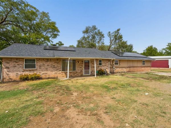 1658 County Road 1220, Tuttle, OK 73089