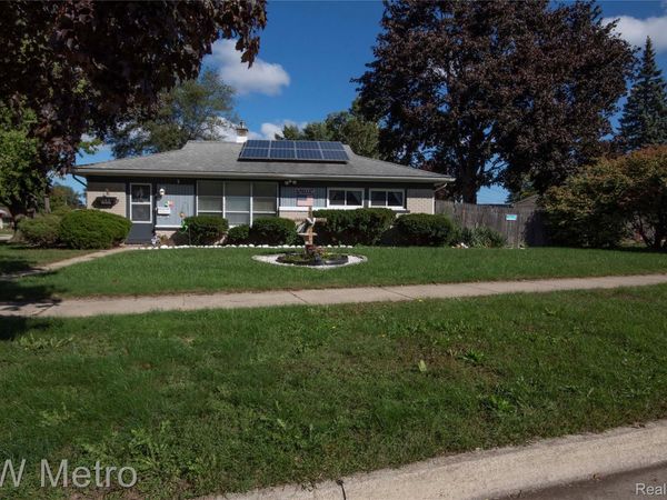 25405 Miracle Drive , Madison Heights, Mi 48071