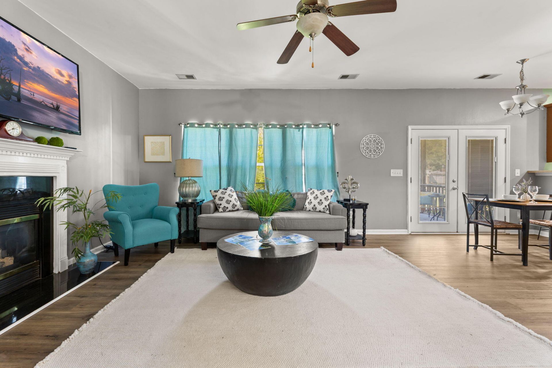 9404 Divot Lane Photo 14