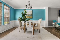 9404 Divot Lane photo 4