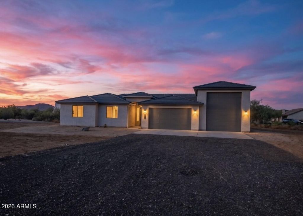 812 E Irvine Road, Phoenix, AZ 85086 Main Photo