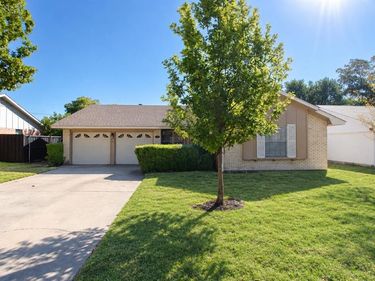 8630 Hackney Lane, Dallas, TX 75238