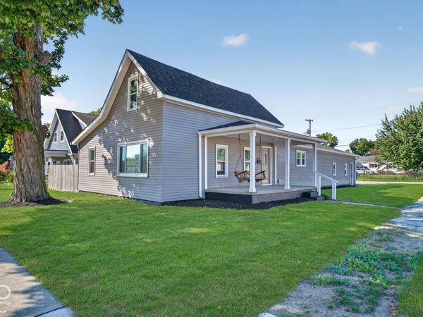 104 S Blake Street, Sheridan, IN 46069