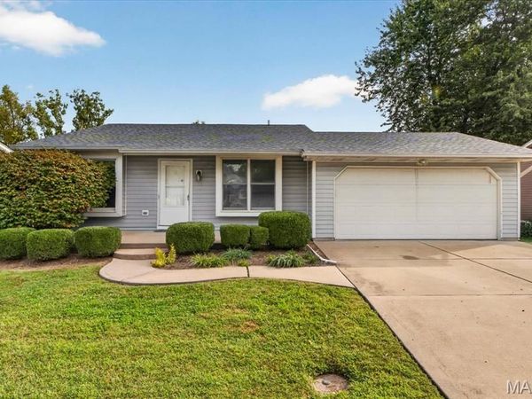 19 Fawn Meadows Drive, Eureka, MO 63025
