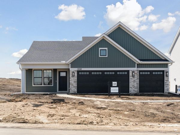 8828 63rd Street S, Cottage Grove, MN 55016