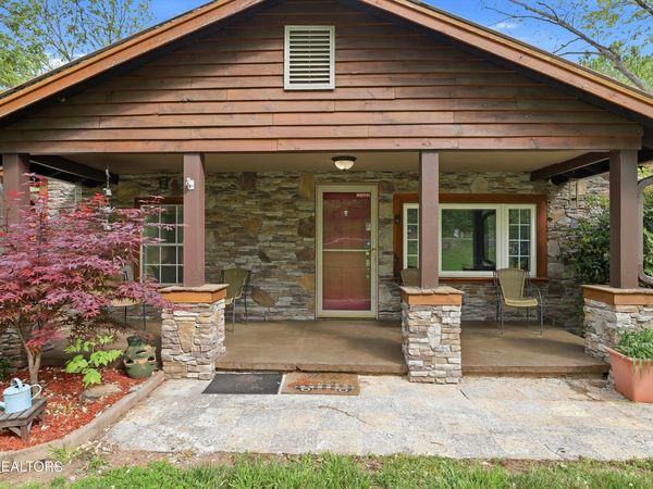 4035 Lonas Drive, Knoxville, TN 37909