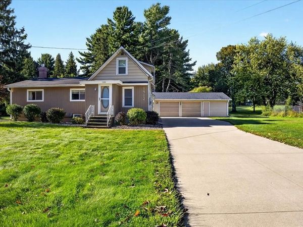 1402 E Blodgett Street, Marshfield, WI 54449