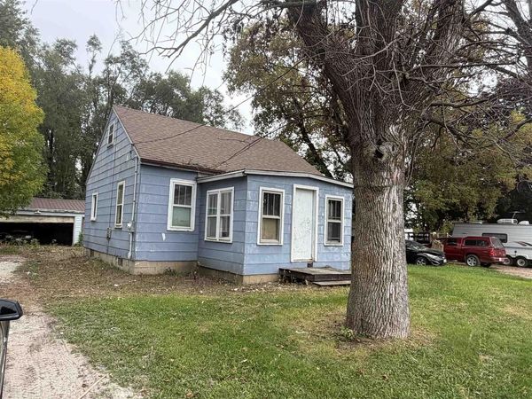 5838 N RICHMOND STREET, Appleton, WI 54913