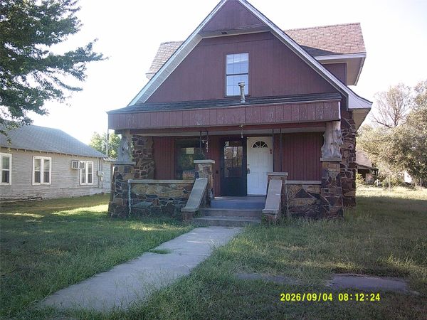 421 W Birch Street , Barnsdall, OK 74002
