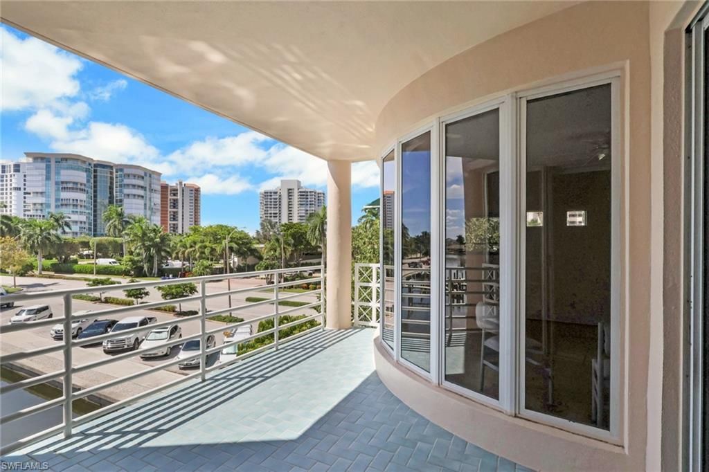 4500 Gulf Shore Blvd N, Unit 1-211, Naples, FL 34103 Photo