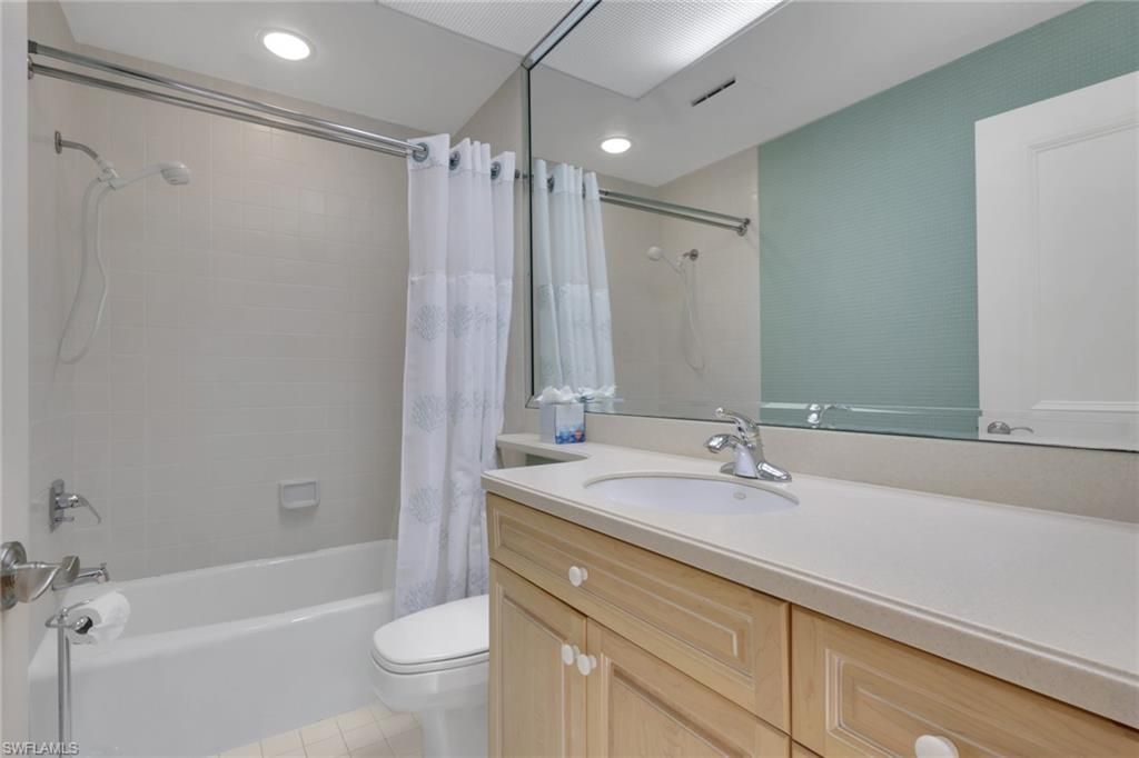 4500 Gulf Shore Blvd N, Unit 1-211, Naples, FL 34103 Photo