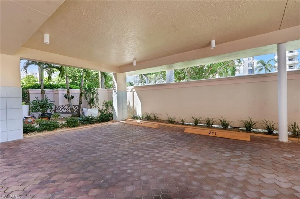 4500 Gulf Shore Blvd N, Unit 1-211, Naples, FL 34103 Photo