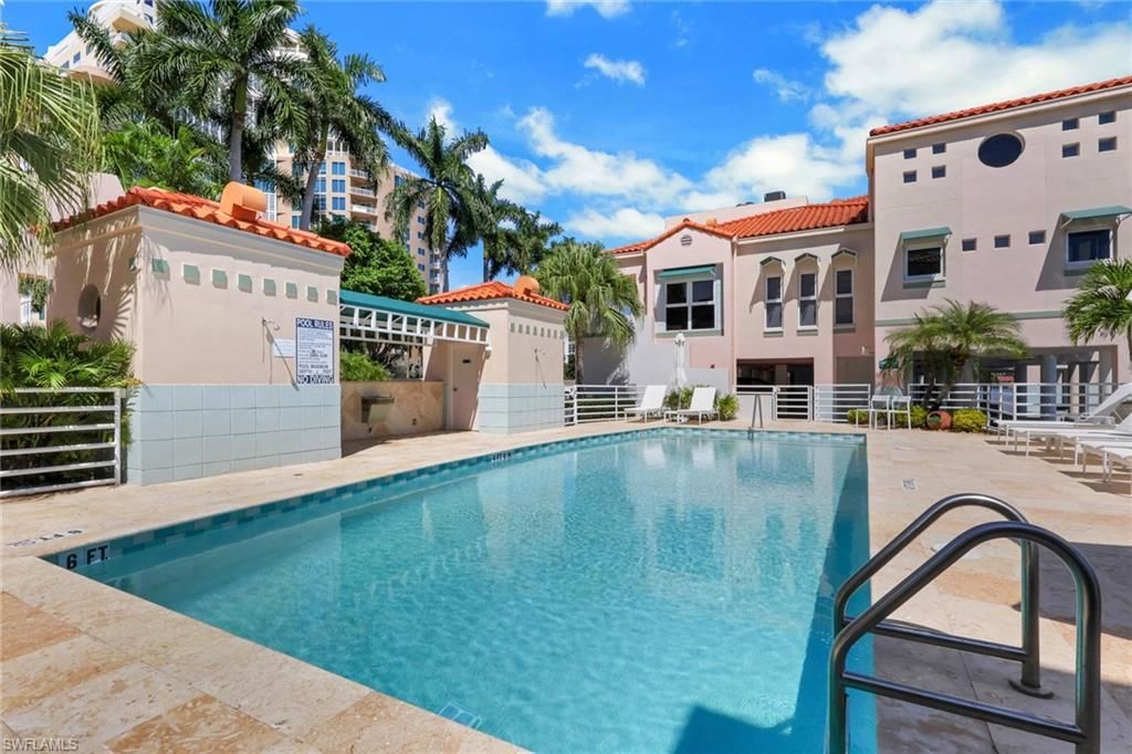 4500 Gulf Shore Blvd N, Unit 1-211, Naples, FL 34103 Photo