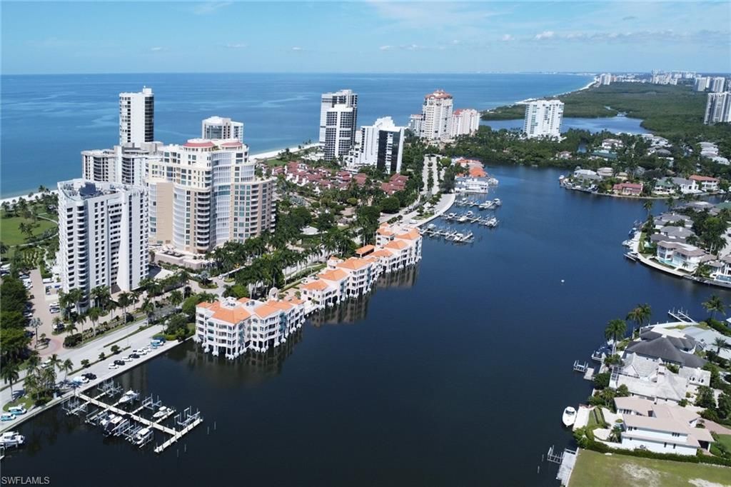 4500 Gulf Shore Blvd N, Unit 1-211, Naples, FL 34103 Photo