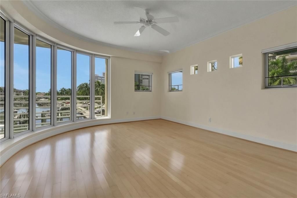 4500 Gulf Shore Blvd N, Unit 1-211, Naples, FL 34103 Photo