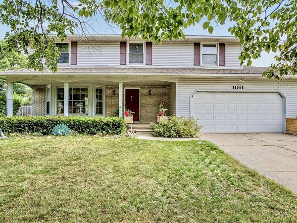 1011 Weston Street, Lansing, MI 48917