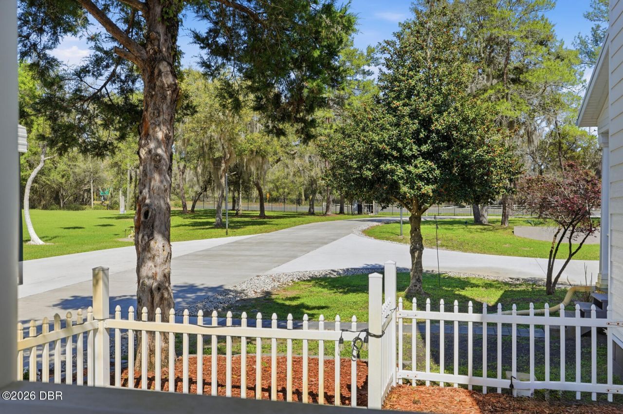 5444 N Us Highway 17, De Leon Springs, FL 32130 Photo