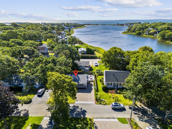 11 Palm Street, Teaticket, MA 02536