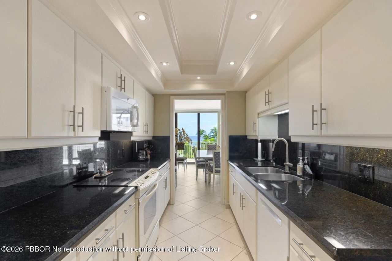2600 S Ocean Boulevard, Unit 303W, Palm Beach, FL 33480 Photo