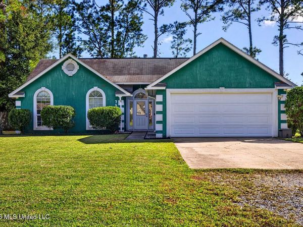 7917 Martin Bluff Road, Gautier, MS 39553