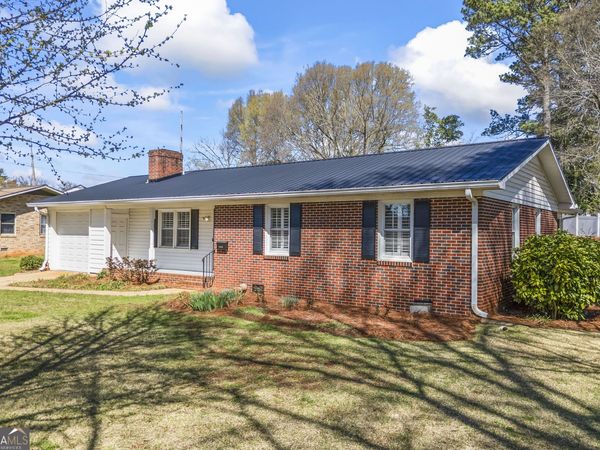 131 Roosevelt Boulevard, Commerce, GA 30529