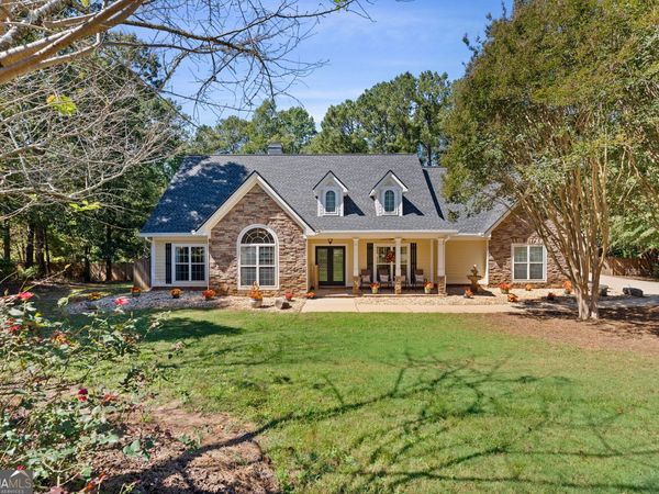 304 Pembroke Court, Mcdonough, GA 30252