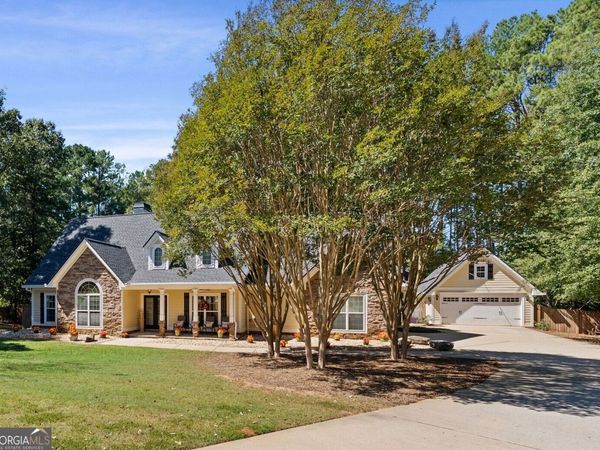 304 Pembroke Court, Mcdonough, GA 30252