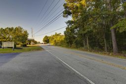 1013 Lykes Lane  photo 4
