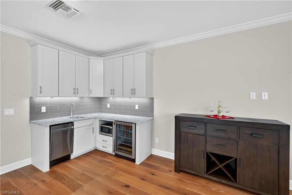 8709 Cavano St , Naples, FL 34119 Photo
