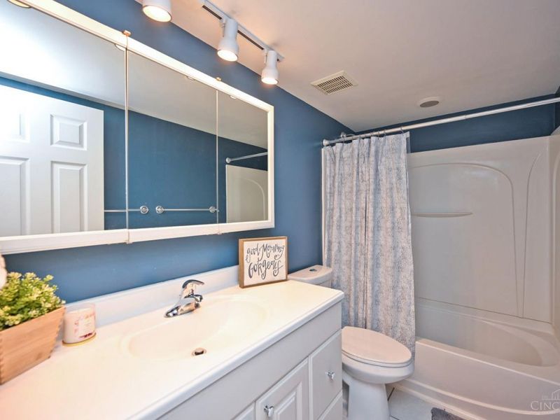 6258 Seiler Drive, Green Township, OH 45239 Photo 10