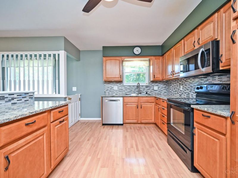 6258 Seiler Drive, Green Township, OH 45239 Photo 33