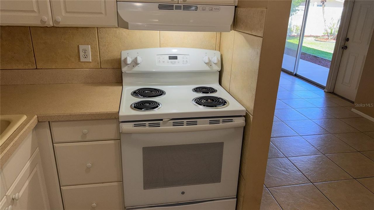 2920 Clark Road, Unit 102, Sarasota, FL 34231 Photo