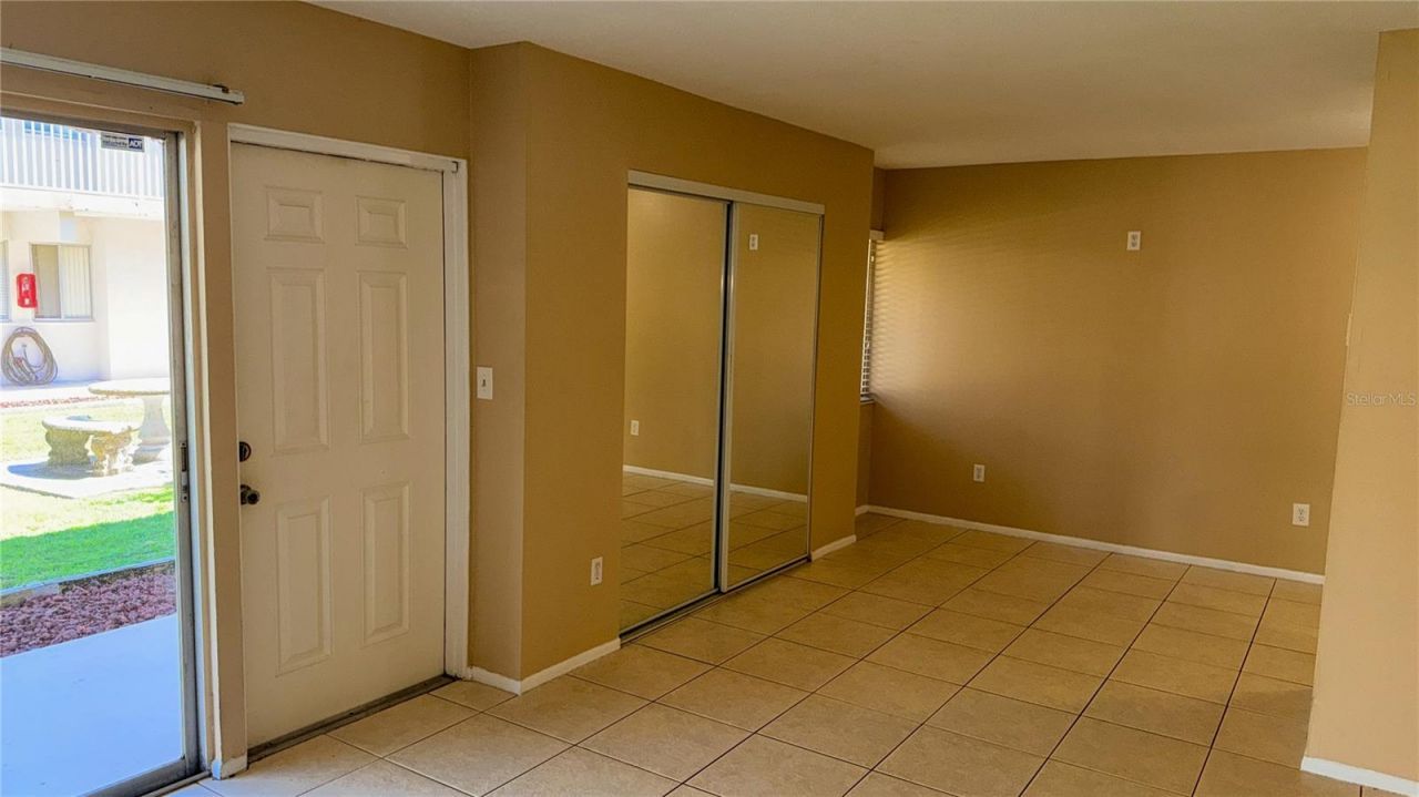 2920 Clark Road, Unit 102, Sarasota, FL 34231 Photo