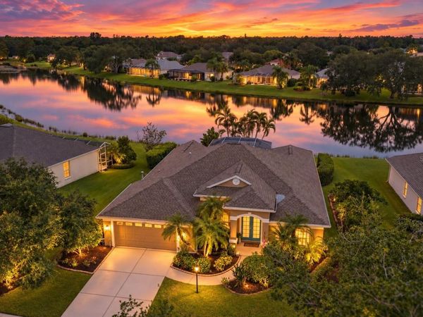 11915 CLUBHOUSE DRIVE , LAKEWOOD RANCH, FL 34202