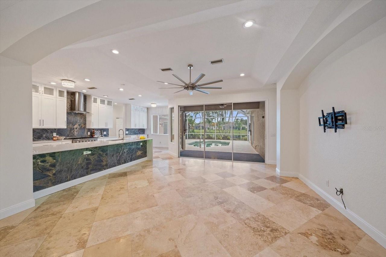 11915 Clubhouse Drive, Lakewood Ranch, FL 34202 Photo