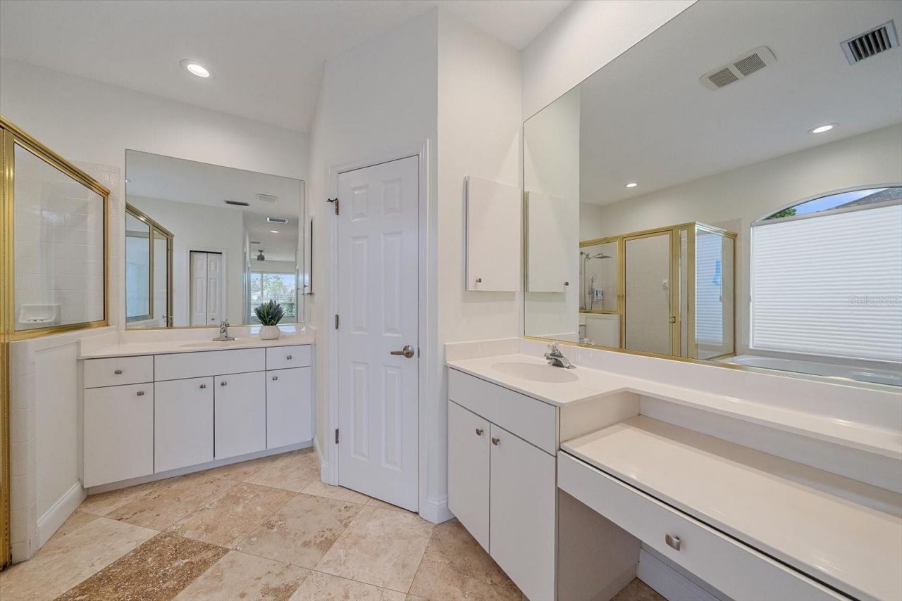 11915 Clubhouse Drive, Lakewood Ranch, FL 34202 Photo