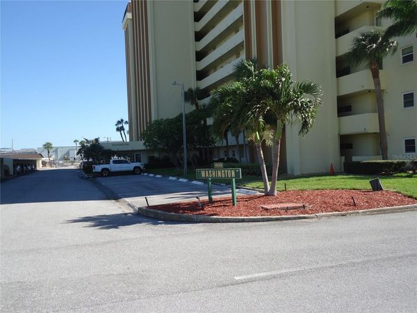 4550 COVE CIRCLE , Unit 605, ST PETERSBURG, FL 33708
