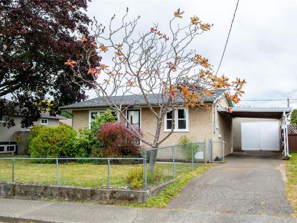 626 16th St, Courtenay, BC V9N 1X7
